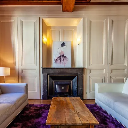 Apartment Be My - Opera
